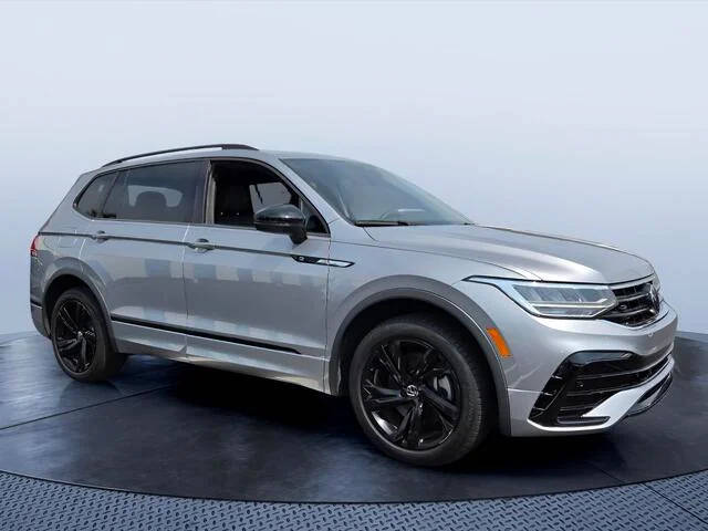 2023 Volkswagen Tiguan SE FWD photo