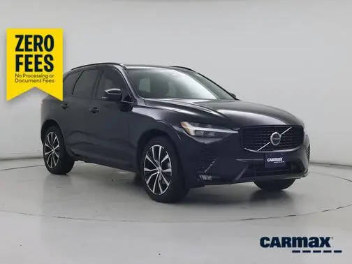 2023 Volvo XC60 Plus Dark Theme FWD photo