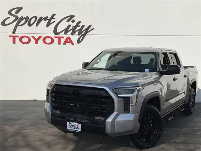 2023 Toyota Tundra SR5 4WD photo
