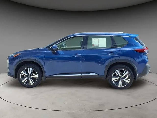 2023 Nissan Rogue SL FWD photo