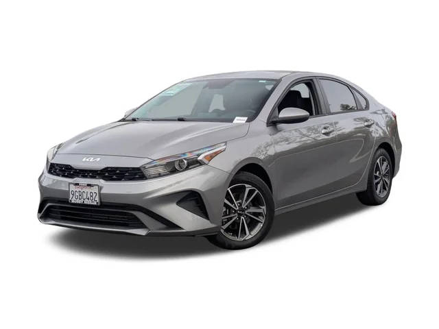 2023 Kia Forte LXS FWD photo