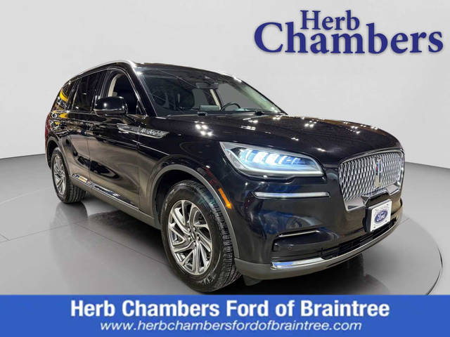 2023 Lincoln Aviator Livery AWD photo