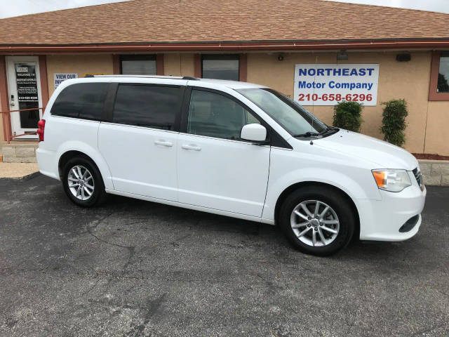 2020 Dodge Grand Caravan SXT FWD photo