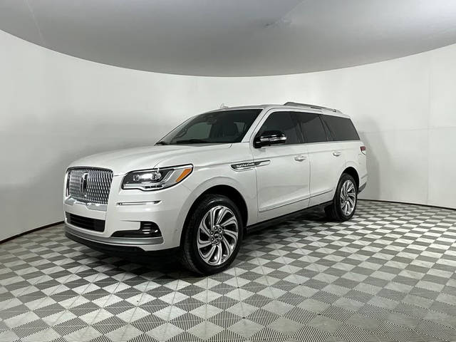 2023 Lincoln Navigator Reserve 4WD photo