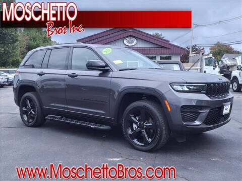 2023 Jeep Grand Cherokee Altitude 4WD photo