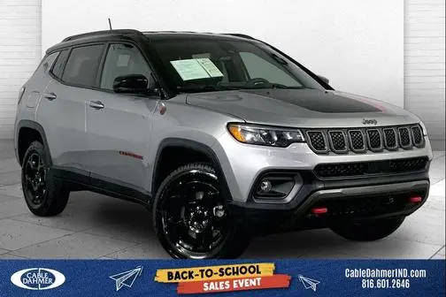 2023 Jeep Compass Trailhawk 4WD photo