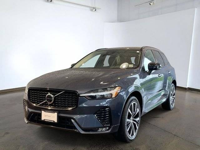 2023 Volvo XC60 Plus Dark Theme AWD photo