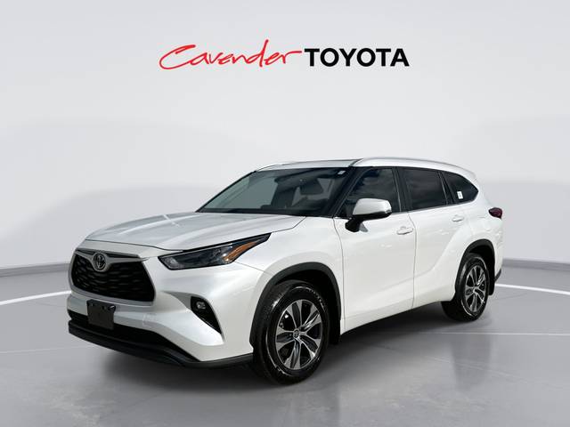 2023 Toyota Highlander XLE FWD photo