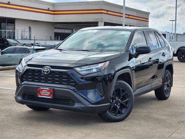 2023 Toyota RAV4 LE FWD photo