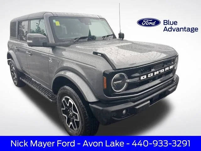 2023 Ford Bronco 4 Door Outer Banks 4WD photo