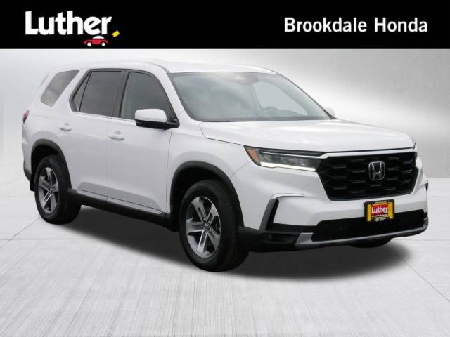 2023 Honda Pilot EX-L 8 Passenger AWD photo