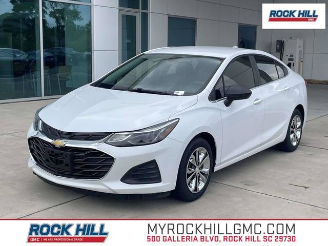 2019 Chevrolet Cruze LT FWD photo