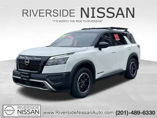 2023 Nissan Pathfinder Rock Creek 4WD photo