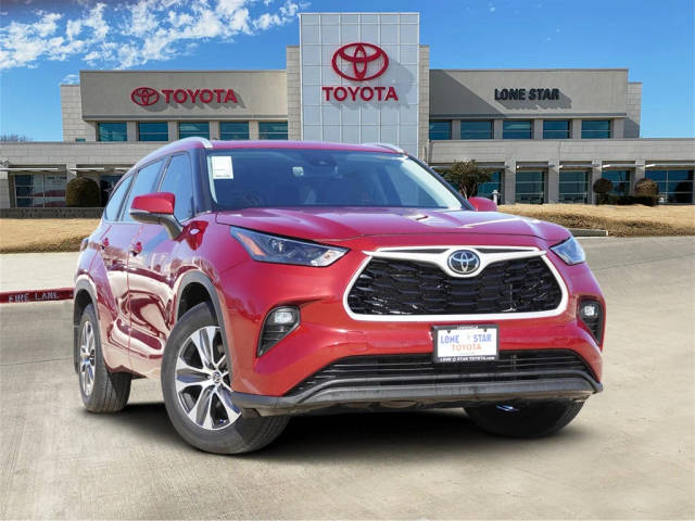 2023 Toyota Highlander XLE FWD photo