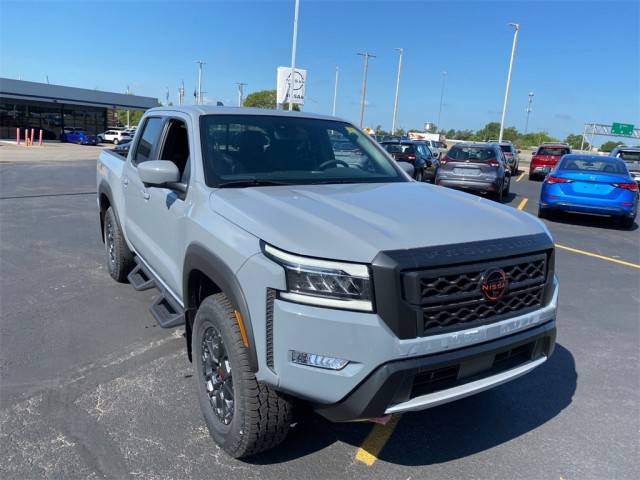 2023 Nissan Frontier PRO-4X 4WD photo