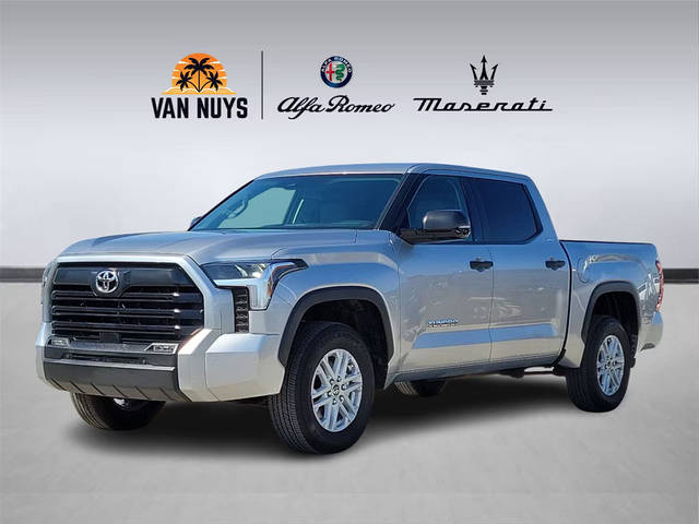 2023 Toyota Tundra SR5 4WD photo