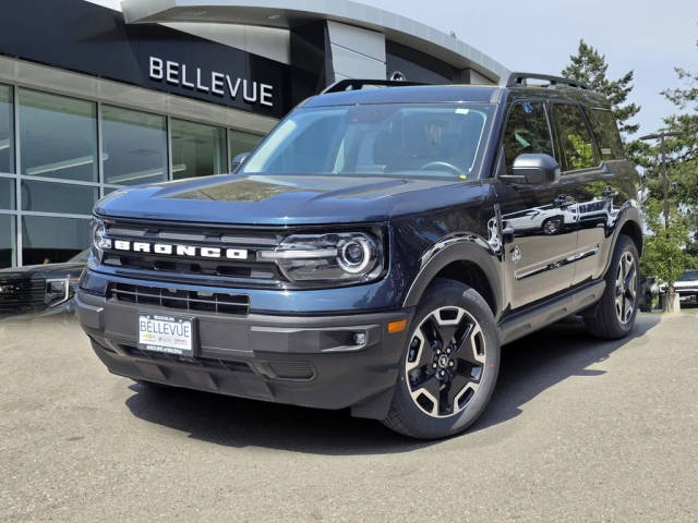 2023 Ford Bronco Sport Outer Banks 4WD photo