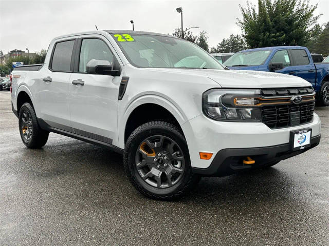 2023 Ford Maverick LARIAT Advanced AWD photo