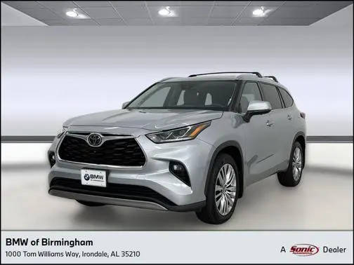 2023 Toyota Highlander Platinum FWD photo