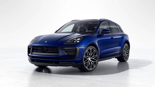 2023 Porsche Macan  AWD photo