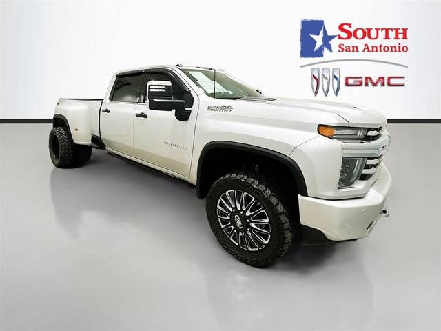 2022 Chevrolet Silverado 3500HD High Country 4WD photo