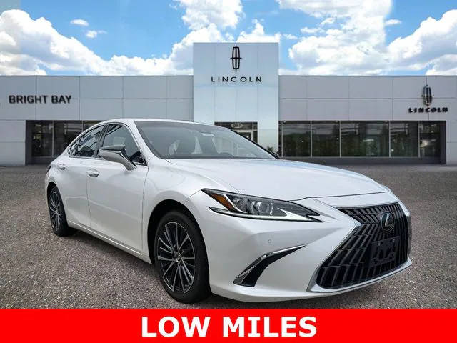 2023 Lexus ES ES 350 FWD photo