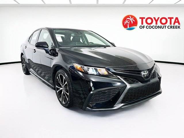 2023 Toyota Camry SE FWD photo