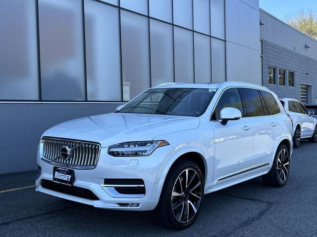2023 Volvo XC90 Plus AWD photo