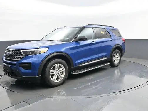 2023 Ford Explorer XLT 4WD photo