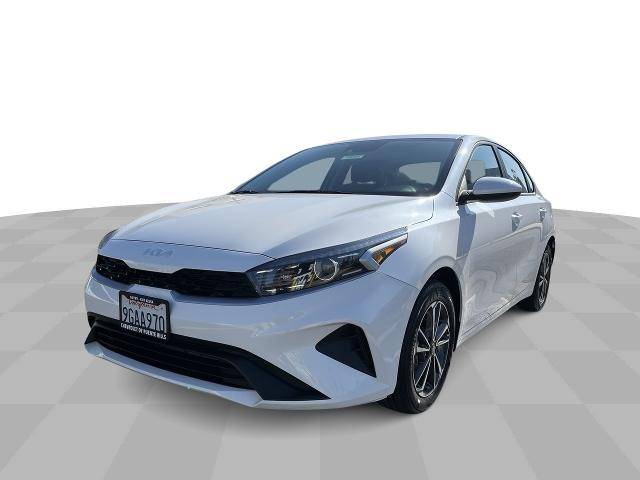 2023 Kia Forte LXS FWD photo