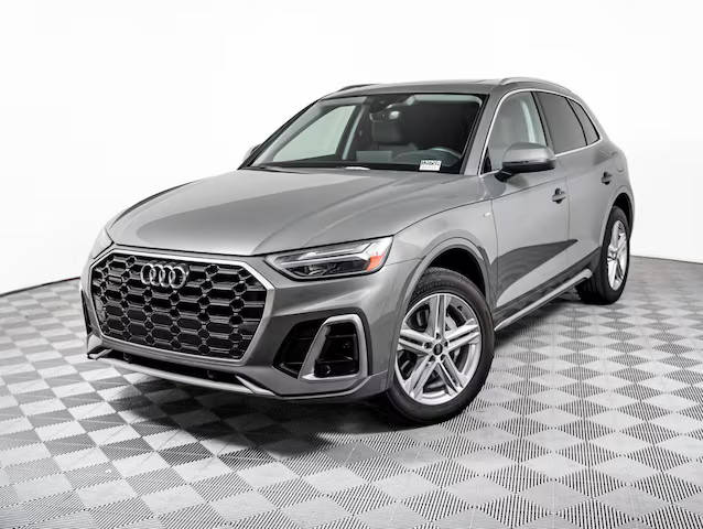 2023 Audi Q5 S line Premium AWD photo