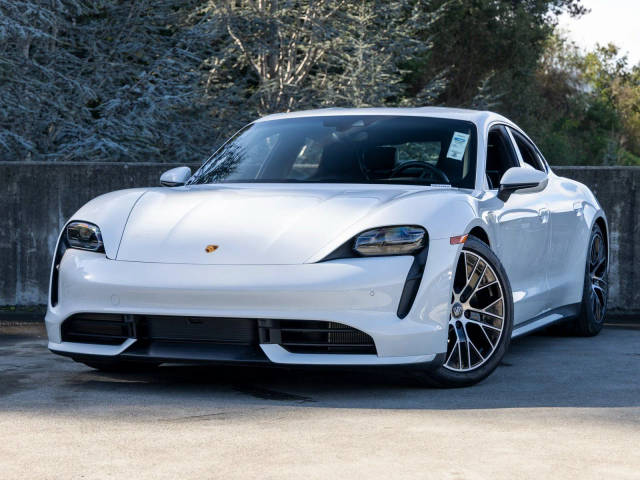 2023 Porsche Taycan Turbo AWD photo