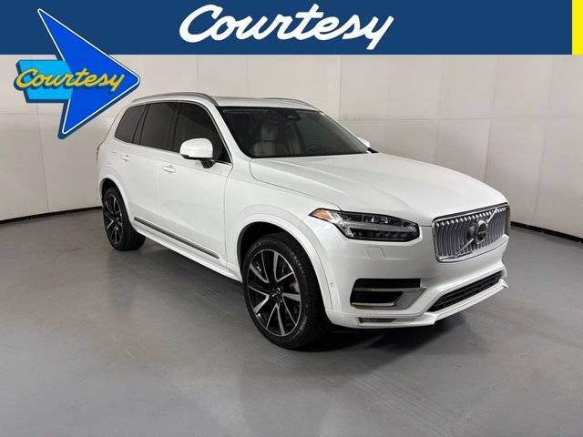 2023 Volvo XC90 Plus AWD photo