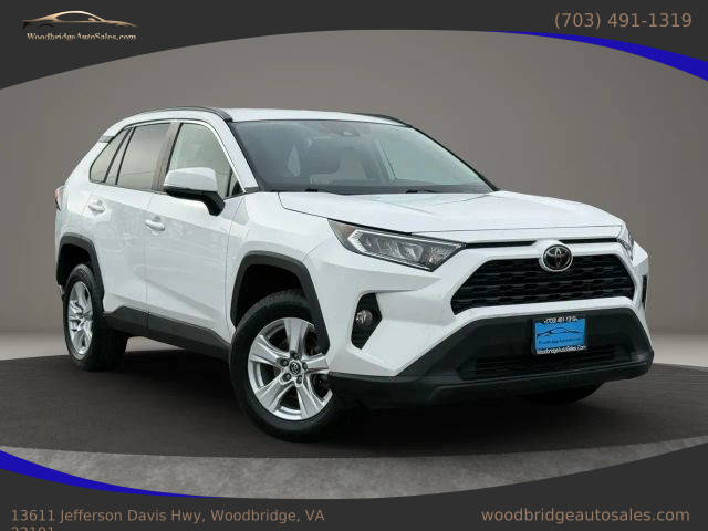 2021 Toyota RAV4 XLE FWD photo