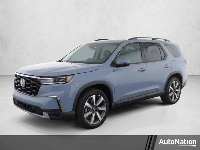 2023 Honda Pilot Touring FWD photo