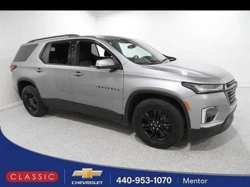 2023 Chevrolet Traverse LT Cloth AWD photo