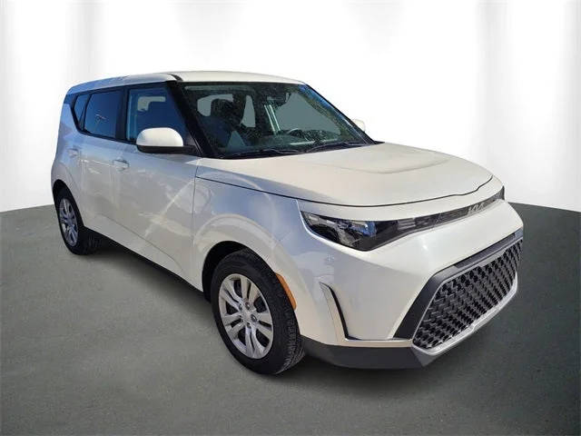 2023 Kia Soul LX FWD photo