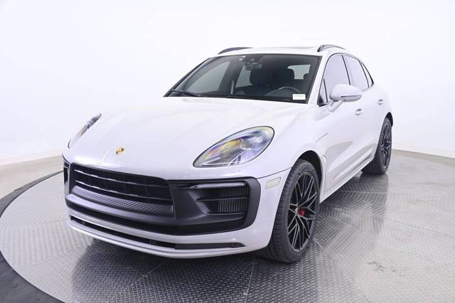 2022 Porsche Macan GTS AWD photo