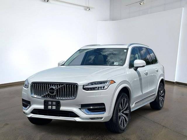 2023 Volvo XC90 Plus AWD photo