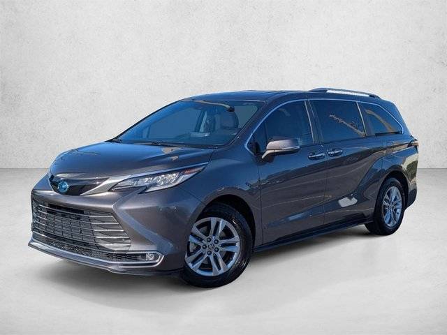 2023 Toyota Sienna Limited FWD photo