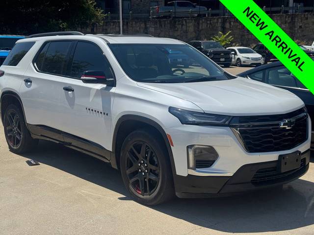 2023 Chevrolet Traverse Premier FWD photo