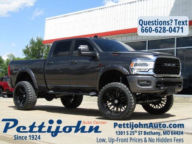 2023 Ram 2500 Big Horn 4WD photo