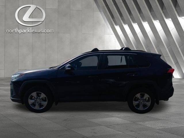 2023 Toyota RAV4 XLE FWD photo