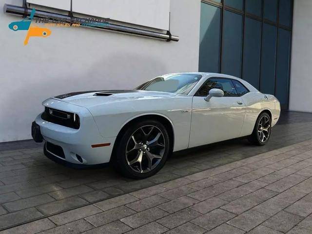 2015 Dodge Challenger R/T RWD photo