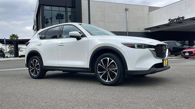 2023 Mazda CX-5 2.5 S Premium Package AWD photo