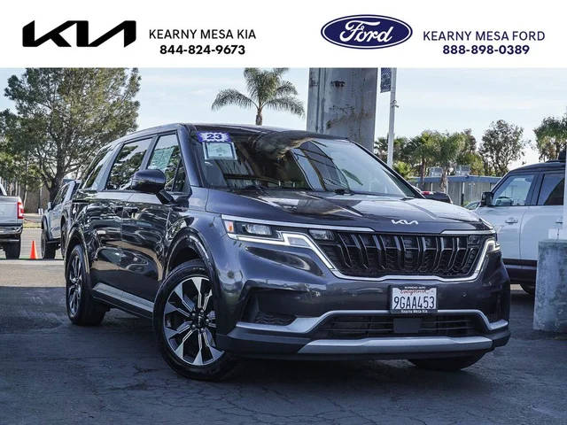 2023 Kia Carnival EX FWD photo