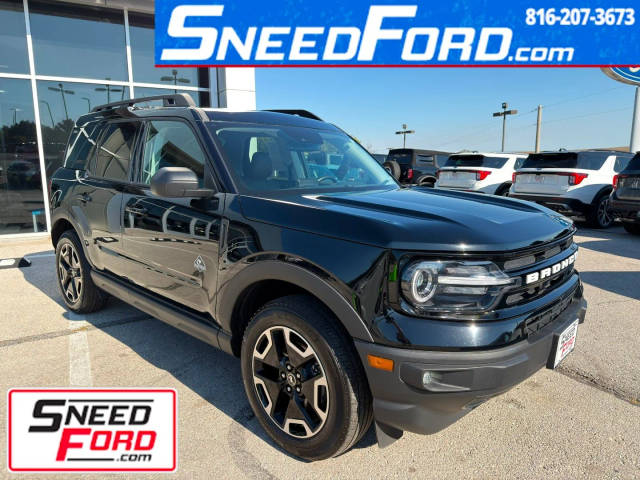 2023 Ford Bronco Sport Outer Banks 4WD photo