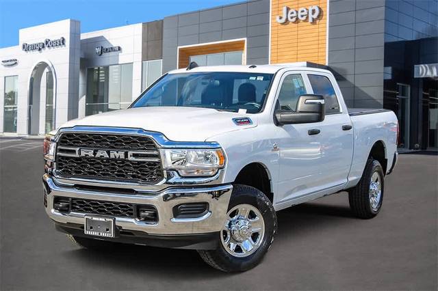 2023 Ram 3500 Tradesman 4WD photo