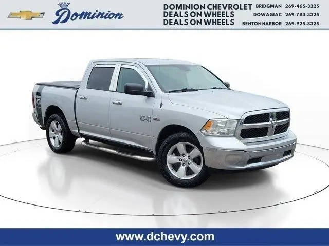 2016 Ram 1500 SLT 4WD photo