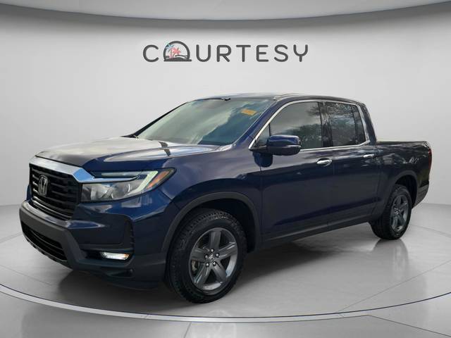 2023 Honda Ridgeline RTL-E AWD photo